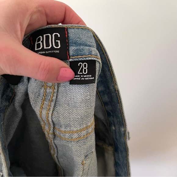 Urban Outfitters BDG Girlfriend High Rise Shorts Size 28 - Picture 3 of 7